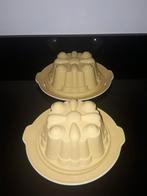 2 Regout pastel gele puddingvormen, Verzenden, Zo goed als nieuw, Overige materialen, Overige typen