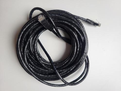CAT6 u/UTP 10 meter zwart, Computers en Software, Pc- en Netwerkkabels, Zo goed als nieuw, Ophalen of Verzenden