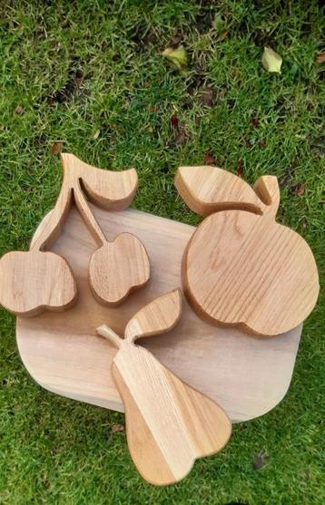 Houten fruit  decoratie beschikbaar voor biedingen