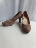 Gave pumps mt 39.5 merk Unisa, Ophalen of Verzenden, Bruin, Zo goed als nieuw, Pumps