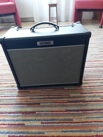 Boss Nextone Stage 40 watt beschikbaar voor biedingen