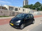Toyota Aygo 1.0-12V, Voorwielaandrijving, Stof, Gebruikt, 4 stoelen