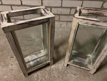 Twee mooie lantaarns/windlichten beschikbaar voor biedingen