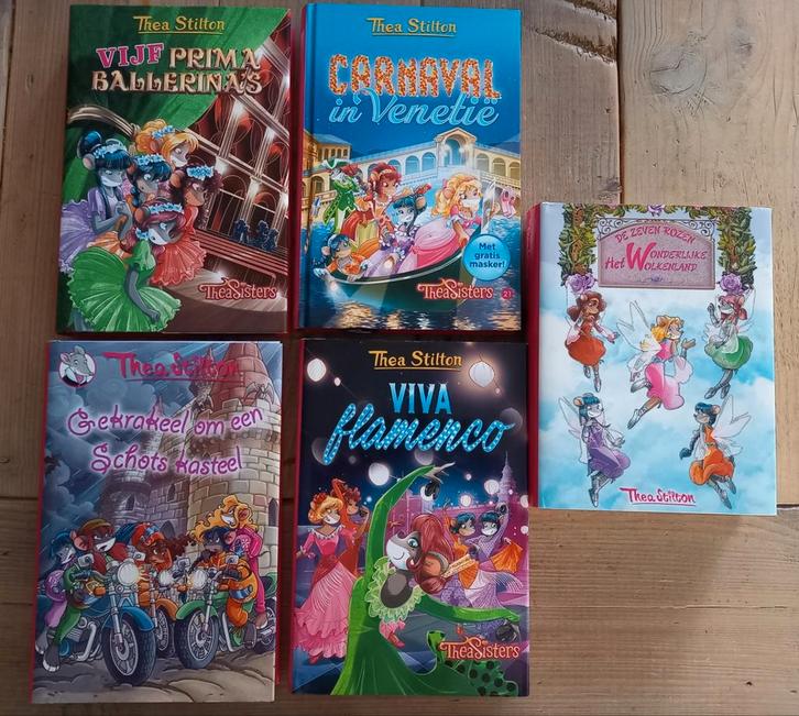 Thea Stilton Boeken Collectie, Boeken, Kinderboeken | Jeugd | 10 tot 12 jaar, Zo goed als nieuw, Fictie, Ophalen of Verzenden