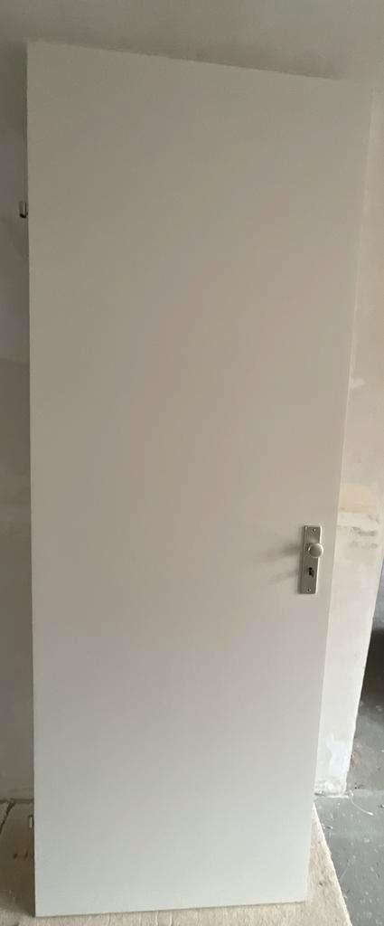 Opdekdeur met deurbeslag en sleutelslot, Doe-het-zelf en Verbouw, Deuren en Horren, Zo goed als nieuw, Binnendeur, 200 tot 215 cm