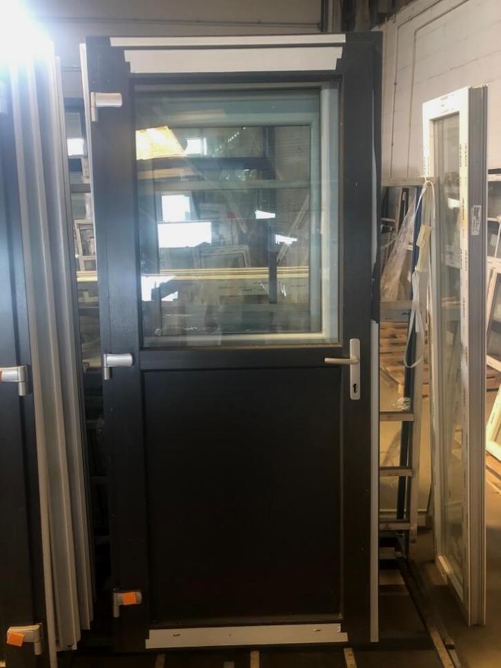 Antraciete Kunststof Deur 98b x 215h - Op Voorraad, Doe-het-zelf en Verbouw, Deuren en Horren, Nieuw, Buitendeur, 200 tot 215 cm