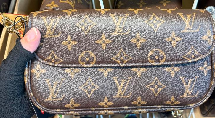 €1850 Vintage Louis Vuitton Ivy, Sieraden, Tassen en Uiterlijk, Tassen | Damestassen, Gebruikt, Handtas, Bruin, Ophalen of Verzenden