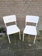 Twee Witte Tuinstoelen / Balkonstoelen, Ophalen, Gebruikt, Stapelbaar