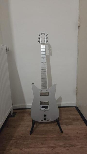 Obstructures .075e – Ruw Aluminium gitaar – 94\\22 beschikbaar voor biedingen