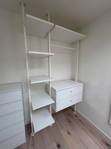 IKEA ERVARLI kledingkast beschikbaar voor biedingen
