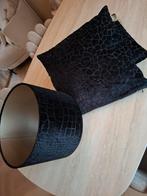 Lampenkap met sierkussens, Huis en Inrichting, Lampen | Lampenkappen, Ophalen, Rond