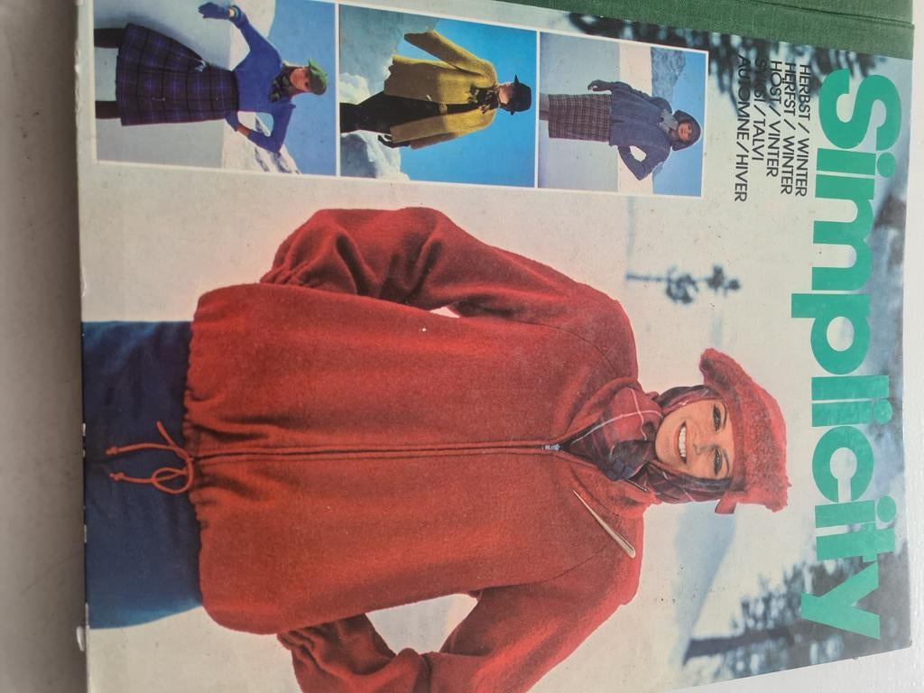 Simplicity Winter Herfst Modeblad jaren 80, Hobby en Vrije tijd, Kledingpatronen, Vrouw, Ophalen, Overige merken, Overige typen