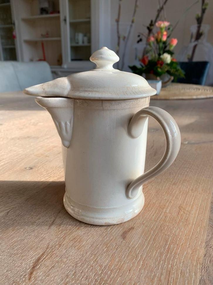 Antiek Petrus Regout Stroopkannetje, Antiek en Kunst, Antiek | Keramiek en Aardewerk, Ophalen of Verzenden