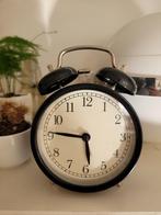 Zwarte DEKAD analoge wekker IKEA, Witgoed en Apparatuur, Wekkers, Ophalen of Verzenden, Zo goed als nieuw, Analoog