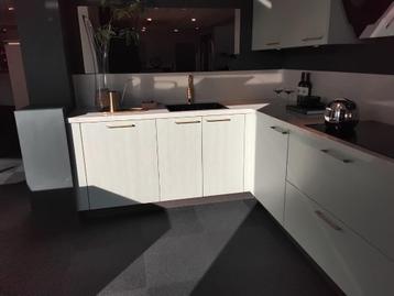complete keuken beschikbaar voor biedingen