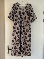 Luipaardprint Jurk van By Bar- Maat s /36, Kleding | Dames, Jurken, Ophalen of Verzenden, Zo goed als nieuw, Roze, Maat 36 (S)