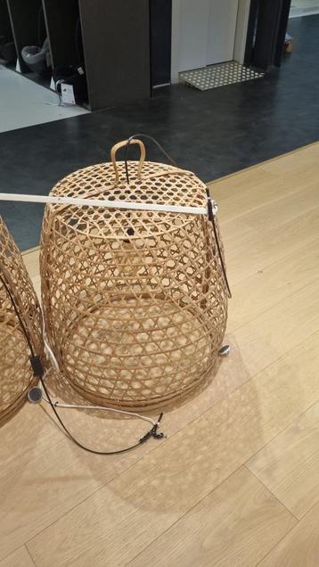 Hang lamp beschikbaar voor biedingen