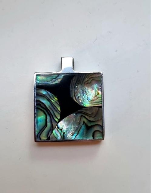 Verchroomde vierkante hanger met abeloni schelp, Sieraden, Tassen en Uiterlijk, Kettinghangers, Zo goed als nieuw, Steen of Mineraal