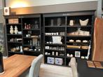 Zwarte riviéra winkel presentatie kasten. 2 stuks!, Ophalen of Verzenden, Zo goed als nieuw
