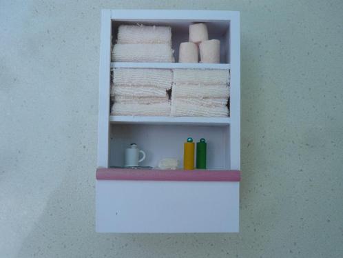poppenhuispoppen en -meubeltjes, Verzamelen, Poppenhuizen en Toebehoren, Zo goed als nieuw, Decoratie, Ophalen of Verzenden