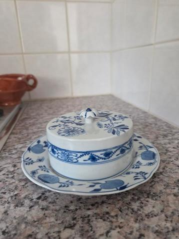 Louis Ragout Porseleinen Botervloot beschikbaar voor biedingen