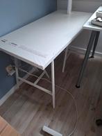 Ikea wit tafel bureau GRATIS, Doe-het-zelf en Verbouw, Tekentafels, Ophalen, Zo goed als nieuw, Minder dan 130 cm