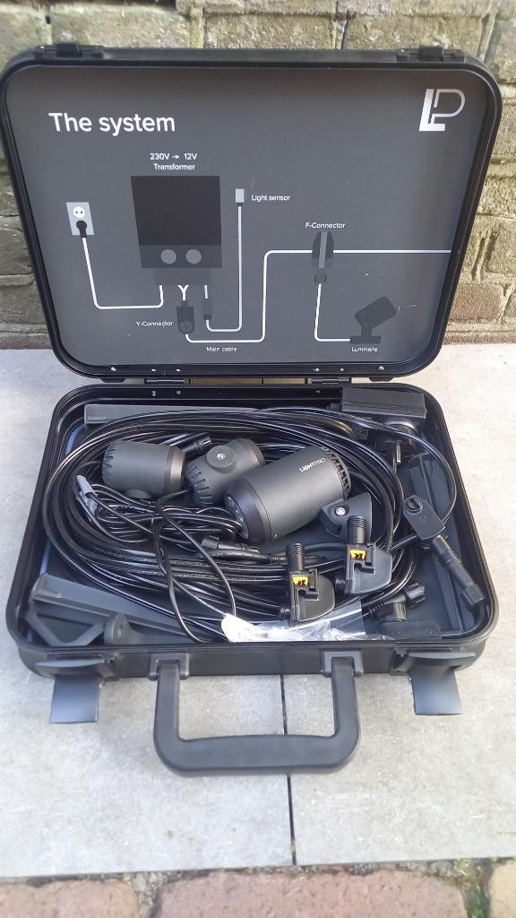 Lightpro buitenverlichting: 3x spot + div. toebehoren, nieuw, Tuin en Terras, Buitenverlichting, Nieuw, Spots, Minder dan 50 watt
