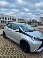 Toyota Aygo 1.0 Vvt-i X Play 2015 |5 DRS|Airco|Camera|Cruise, Voorwielaandrijving, Euro 5, 4 stoelen, Alcantara