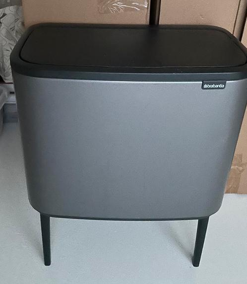 Brabantia prullenbak, Huis en Inrichting, Woonaccessoires | Prullenbakken, Zo goed als nieuw, Metaal, Minder dan 50 cm, Ophalen