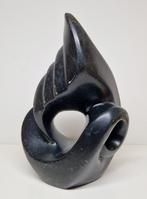 Abstract natuurstenen 'vlam' sculptuur Zimbabwe, Afrika., Antiek en Kunst, Kunst | Beelden en Houtsnijwerken, Ophalen of Verzenden