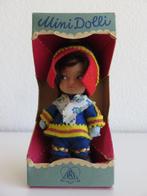 Vintage klederdracht popje ARI mini dolli Lapland Finland, Verzamelen, Poppen, Ophalen of Verzenden, Zo goed als nieuw, Pop