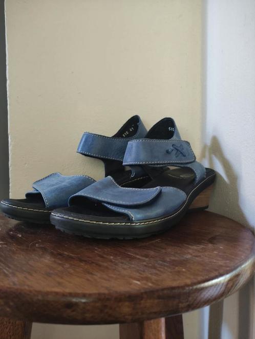 Wolky leren sandalen mt 41, Kleding | Dames, Schoenen, Zo goed als nieuw, Sandalen of Muiltjes, Blauw, Ophalen of Verzenden