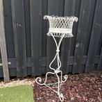 Jardiniere, Ophalen