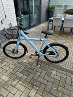 Van Moof X3 licht blauw in Nieuwstaat, Fietsen en Brommers, Elektrische fietsen, Minder dan 30 km per accu, Zo goed als nieuw