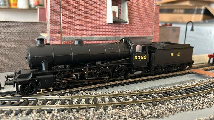 Hornby LNER Thompson Class O1 DCC ready, Hobby en Vrije tijd, Modeltreinen | Overige schalen, Zo goed als nieuw, Locomotief, Gelijkstroom