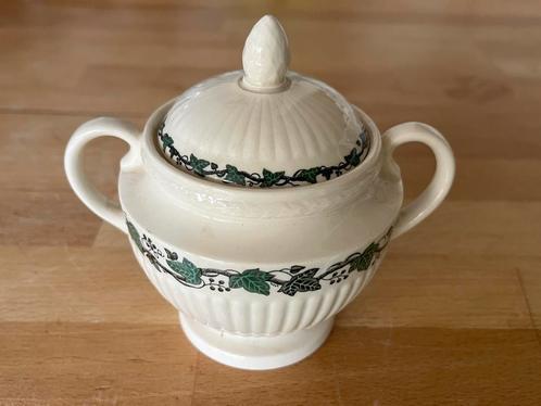 Wedgwood Stratford suiker pot, Huis en Inrichting, Keuken | Servies, Zo goed als nieuw, Overige typen, Wedgwood, Porselein, Ophalen of Verzenden
