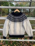 Handgebreide ijslandse/ scandinavische trui, maat M/L., Kleding | Dames, Truien en Vesten, Ophalen of Verzenden, Gedragen, Maat 38/40 (M)
