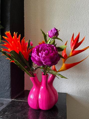 Knal roze tulpenvaas voor 5 bloemen (nieuw)