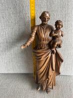 Sint Jozef die het kindje Jezus vasthoudt handgesneden hout, Antiek en Kunst, Ophalen