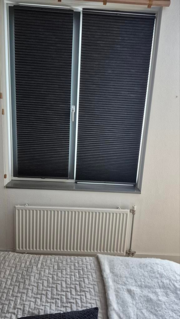 4 x Duettes, plissegordijnen, verduisterend, zwart, Huis en Inrichting, Stoffering | Gordijnen en Lamellen, Gebruikt, Minder dan 100 cm