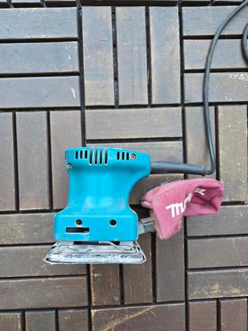 Makita B04550 vlakschuurmachine  beschikbaar voor biedingen