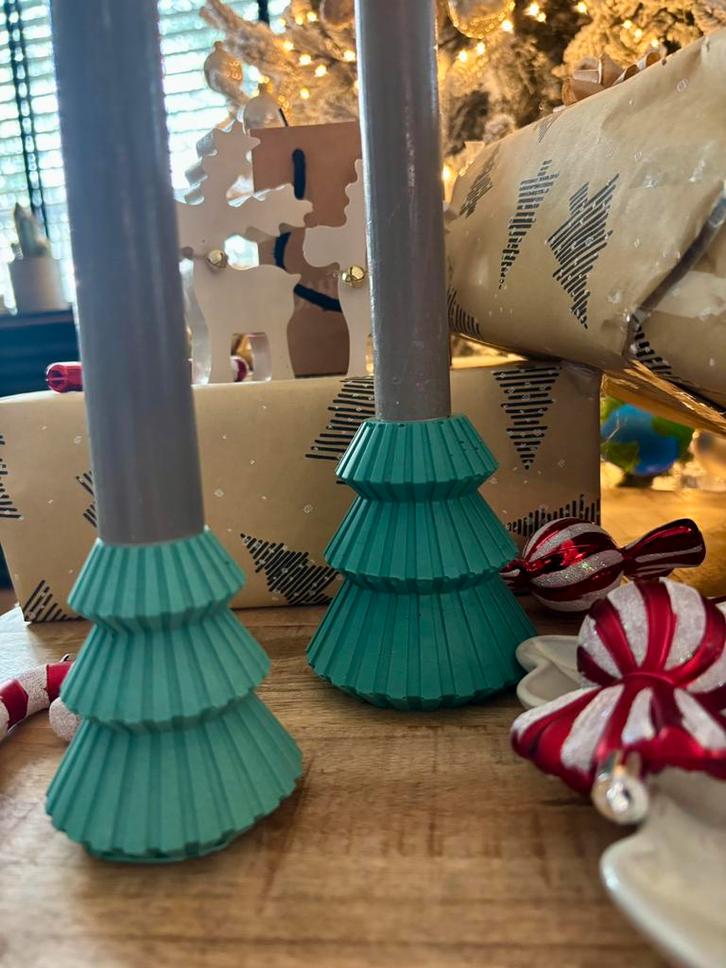 Handgemaakte kerst / kerstboom kaars kandelaren, Huis en Inrichting, Woonaccessoires | Kandelaars en Kaarsen, Nieuw, Kandelaar