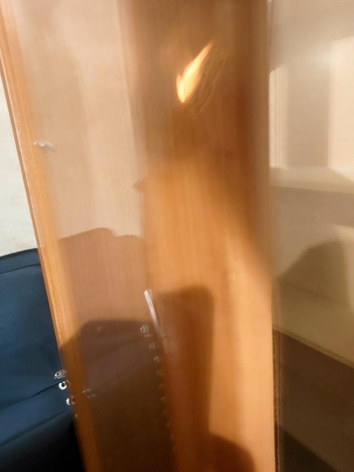 Vitrine kasten, Huis en Inrichting, Woonaccessoires | Zuilen en Pilaren, Zo goed als nieuw, Ophalen