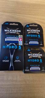 Nieuw Wilkinson scheerapparaat met mesjes en extra 9 mesjes, Ophalen of Verzenden, Nieuw, Gehele gezicht