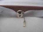 Pandora Bedel Hartje met gouden sleutel, Sieraden, Tassen en Uiterlijk, Bedels, Verzenden, Zo goed als nieuw, Zilver, Pandora