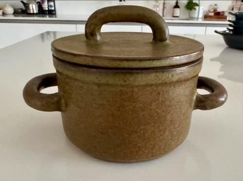 Vintage schaal met deksel van Lucie Q Bakker, Antiek en Kunst, Antiek | Keramiek en Aardewerk, Ophalen of Verzenden