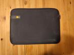 CaseLogic Laptophoes 40x30cm 17 inch, Computers en Software, Laptophoezen, Ophalen of Verzenden, 17 inch of meer, Zo goed als nieuw