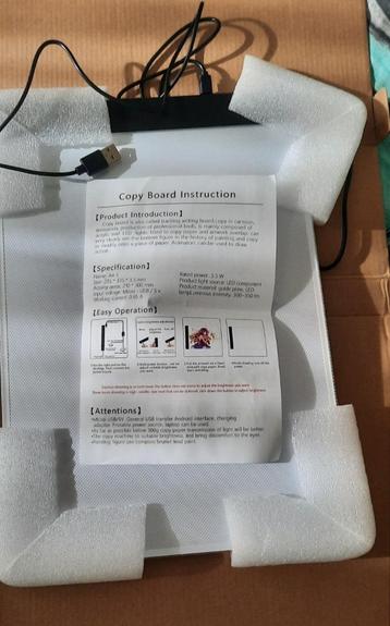Voomy A4 LED Lightpad - Dimbaar 3 standen beschikbaar voor biedingen
