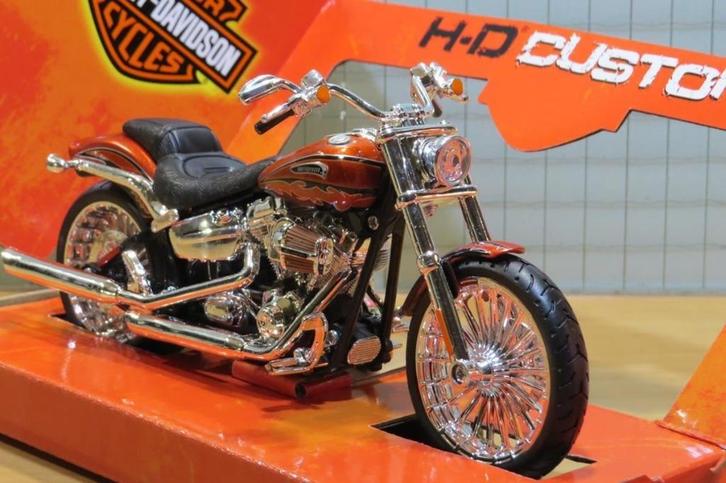 Harley Davidson FXSBSE CVO Breakout 2014 1:12 32327, Hobby en Vrije tijd, Modelauto's | 1:5 tot 1:12, Nieuw, Motor, 1:9 t/m 1:12