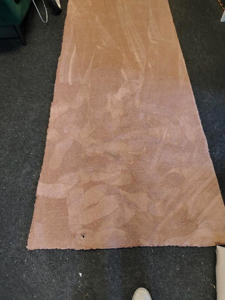 Roze tapijt, 1.10x3m & 4x3m, gratis af te halen, Huis en Inrichting, Stoffering | Tapijten en Kleden, Gebruikt, 100 tot 150 cm